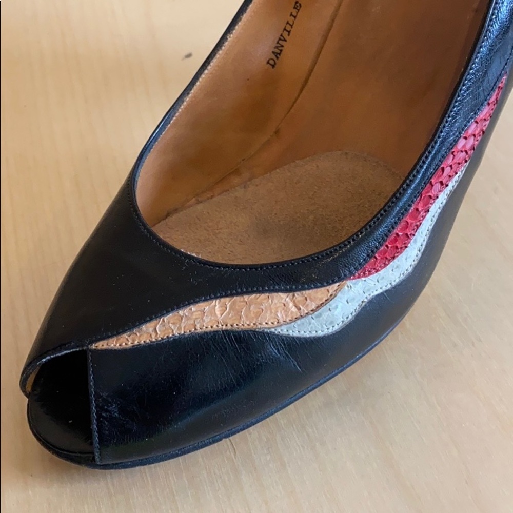 Black Vintage Rolina Ferragamo heals. - Picture 10 of 16
